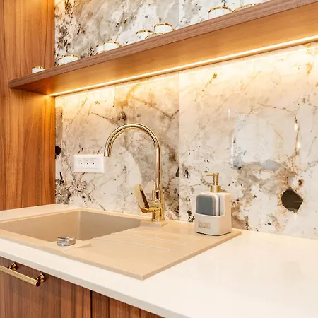 La Deluxe- Gold Apartamento Vir