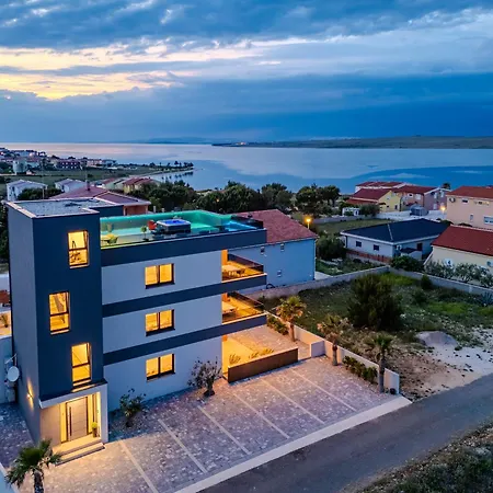 Apartamento La Deluxe- Gold Vir