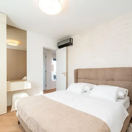 La Deluxe- Gold Apartamento Vir