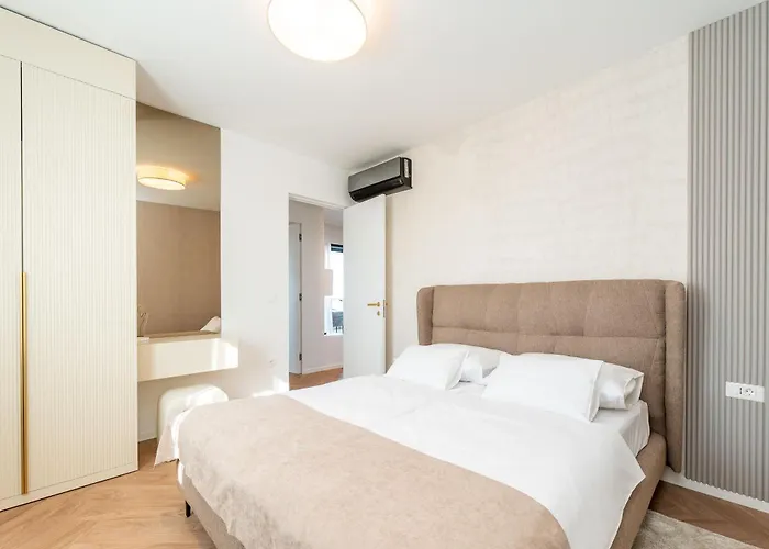 La Deluxe- Gold Apartamento Vir