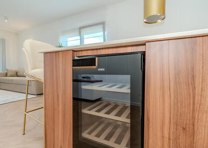 La Deluxe- Gold * Vir